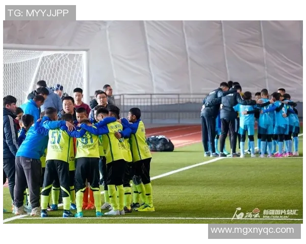 新疆小孩足球明星展现精彩动作视频引发热议与关注