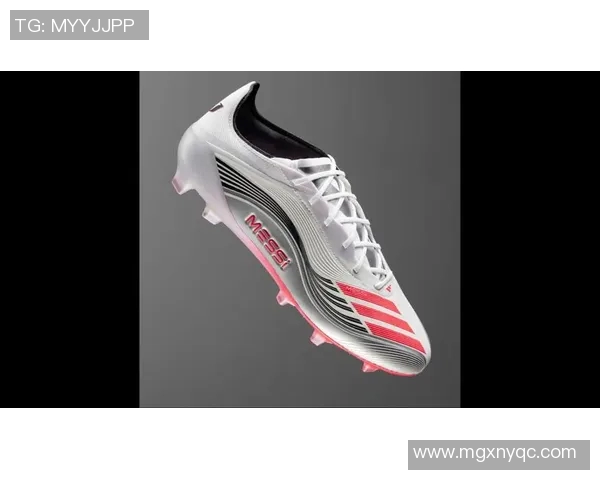 足球明星们的独特球鞋风格与品牌选择解析 足球明星们的独特球鞋风格与品牌选择解析